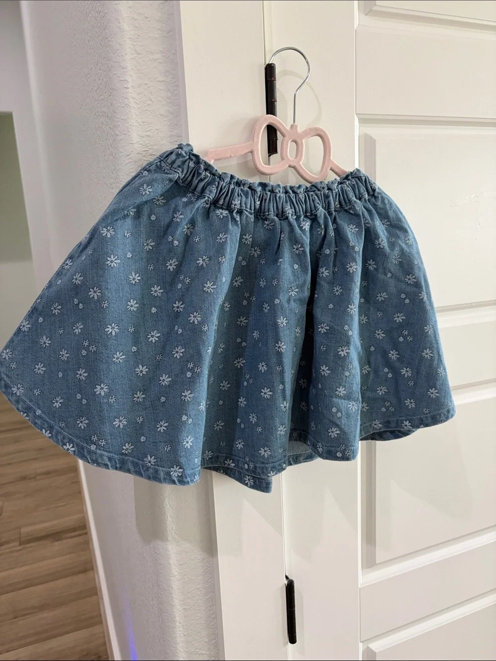 Old Navy Sz5t Blue Denim Floral Elastic Waist Skirt